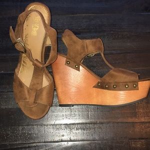 Wooden wedges